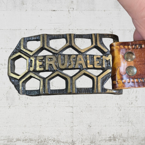 Vintage Jerusalem Pilgrim Tab Brown Embossed Leather Carved Brass Buckle Belt - Picture 2 of 5